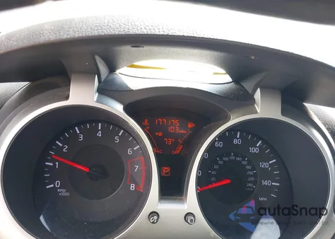 2013 Nissan Juke S z USA, uszkodzony, nr VIN JN8AF5MR8DT221962